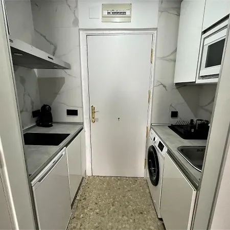 Ver620 - Renovated 6Th-Floor Studio With Sea-View Terrace And Pool - Ac *